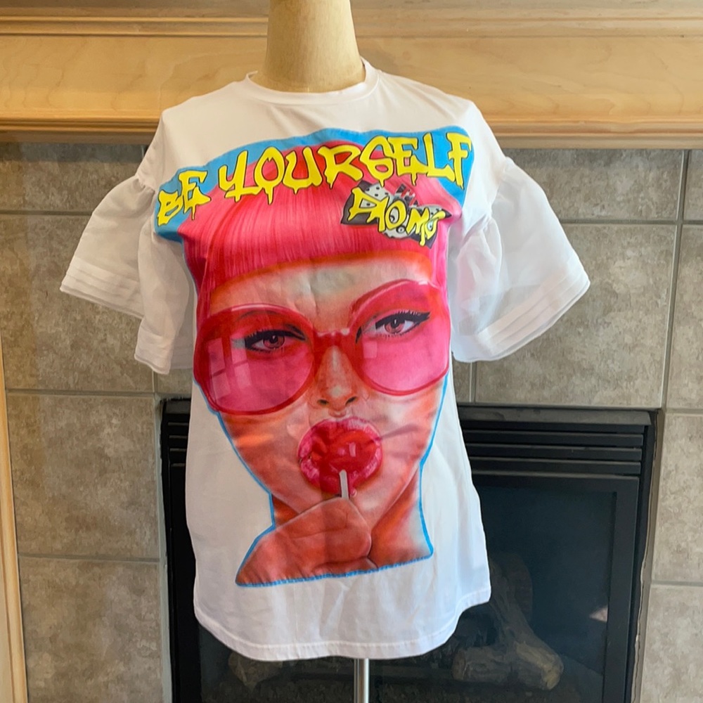 Love J NWOT blouse